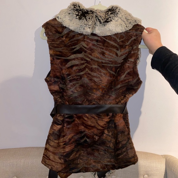 Faux Fur Vest - Picture 10 of 14